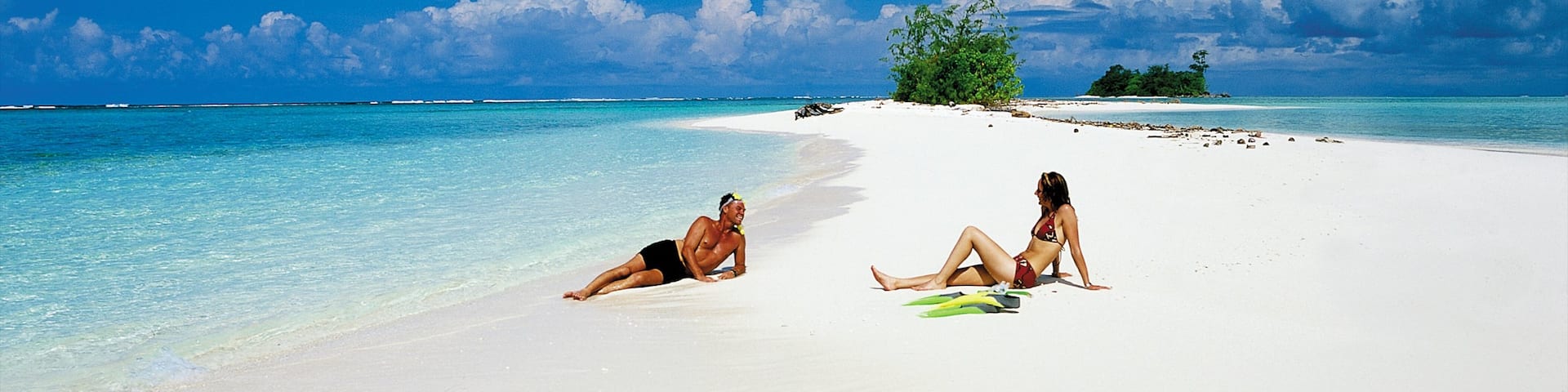 Honiara ofreciendo una playa de arena