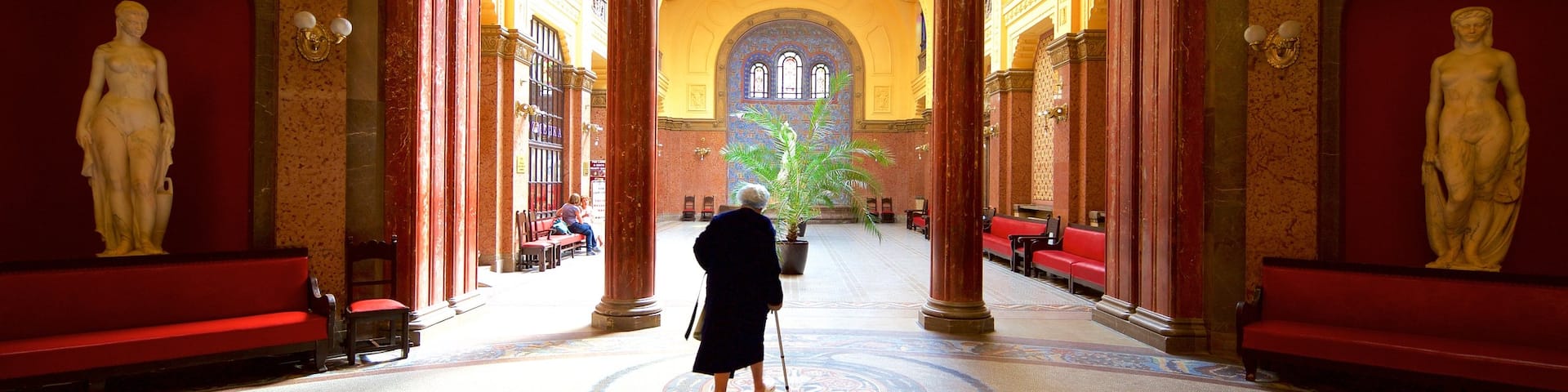 Gellert Thermal Baths and Swimming Pool featuring interior views, a day spa and a statue or sculpture