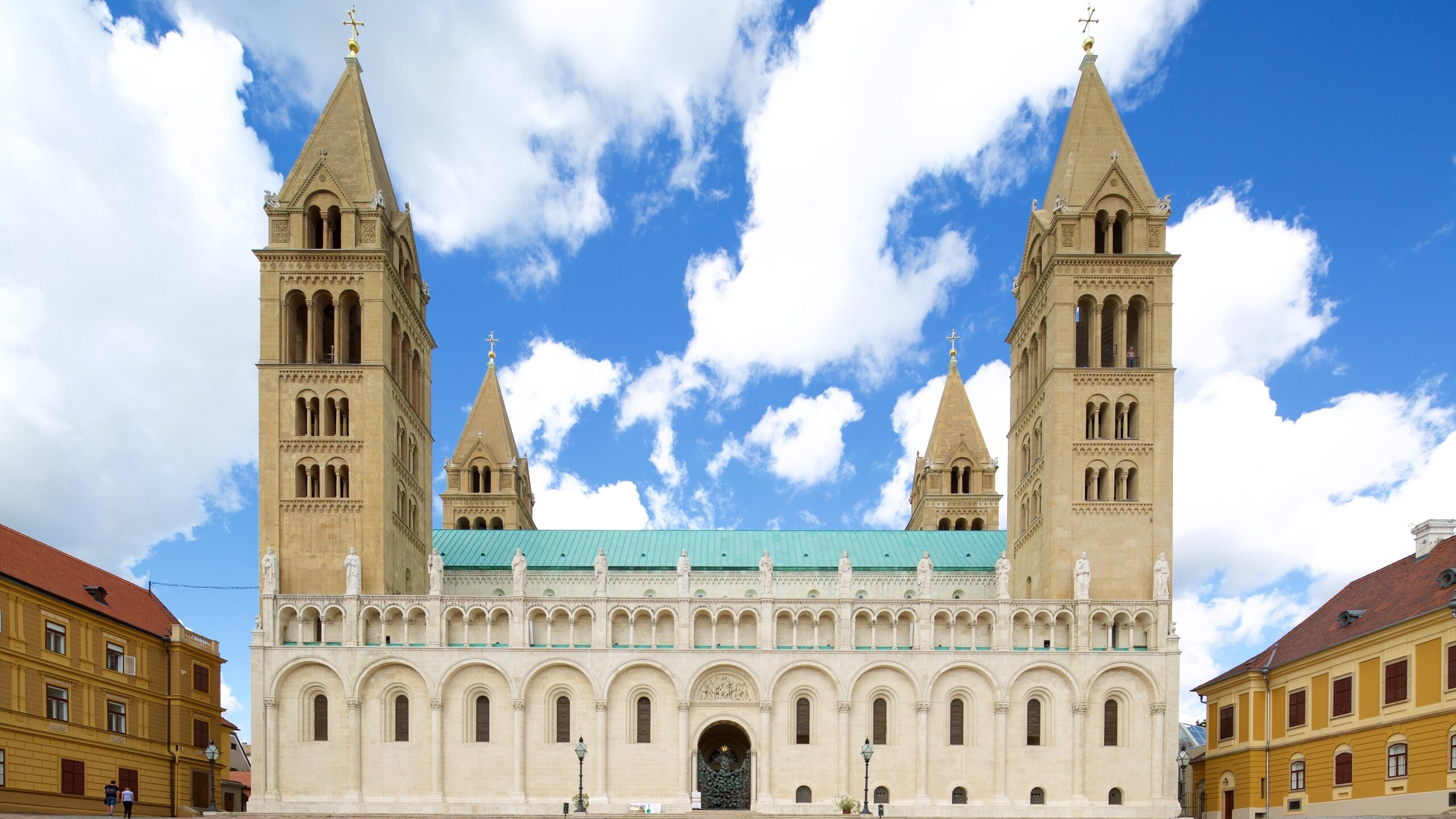 Pecs which includes a church or cathedral and heritage architecture