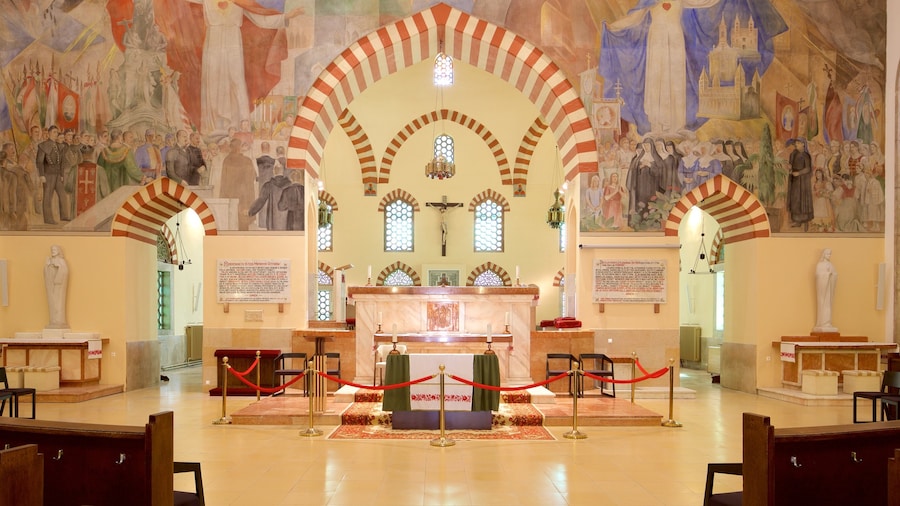 Mosque of Gazi Kaszim Pasha which includes interior views, a mosque and religious elements