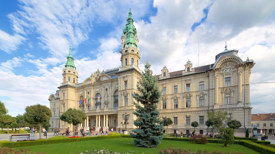 Gyor mettant en vedette patrimoine architectural, jardin et bĂątiment public