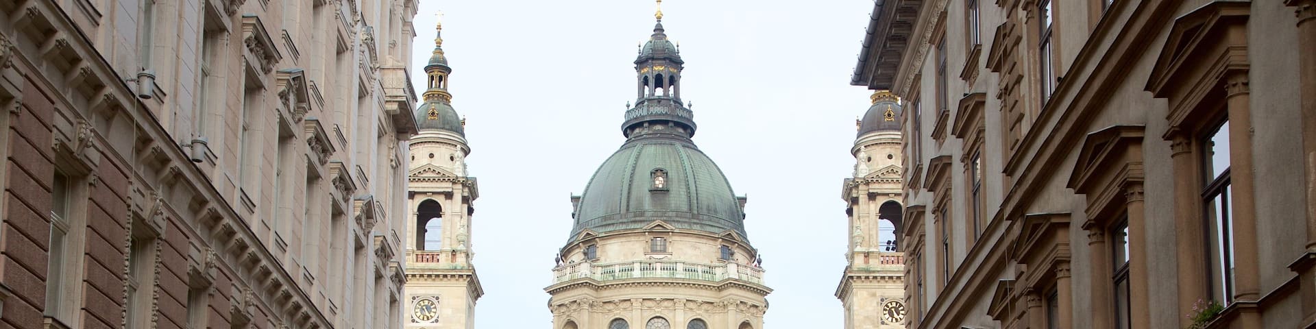 St. Stephen\'s Basilica which includes a church or cathedral and heritage architecture