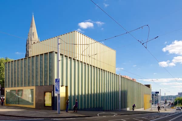 Nottingham Contemporary mettant en vedette scĂšnes de rue
