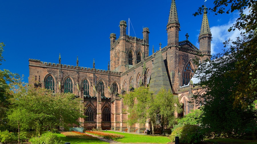 Chester Cathedral showing heritage architecture, a church or cathedral and a park
