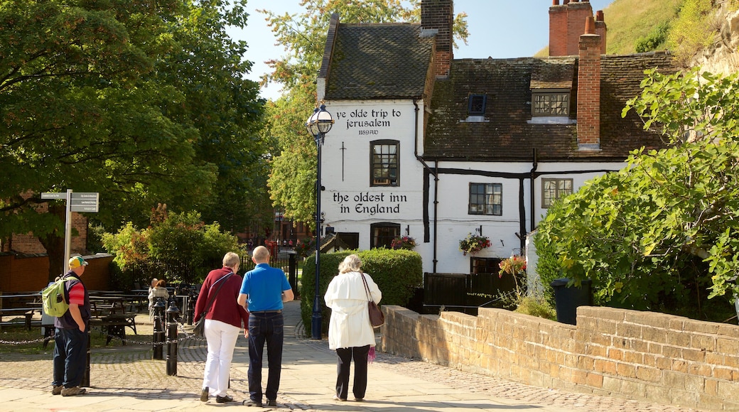 Ye Olde Trip to Jerusalem featuring a hotel and heritage elements as well as a small group of people