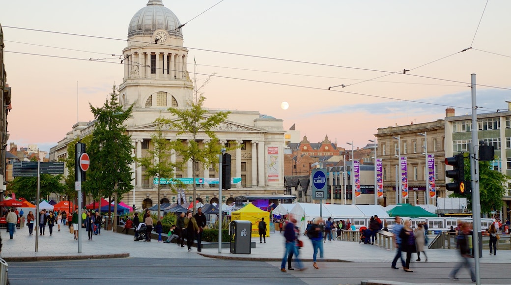 Old Market Square which includes a city, markets and an administrative building