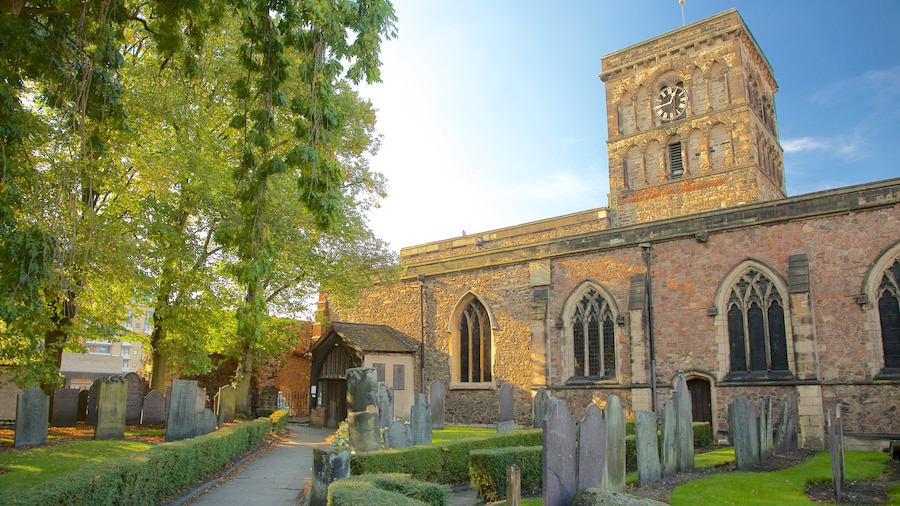 Leicester featuring heritage elements, a cemetery and a church or cathedral