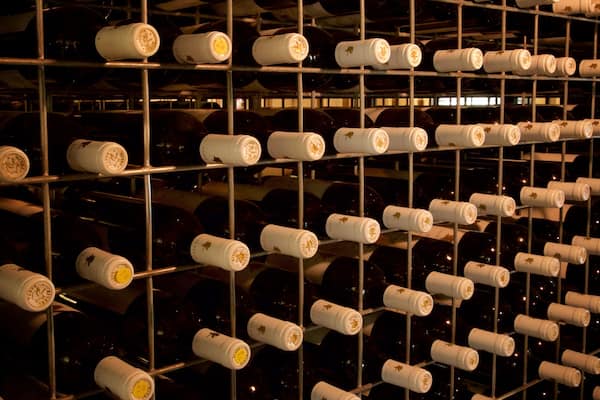 Vasse Felix Winery which includes drinks or beverages and interior views