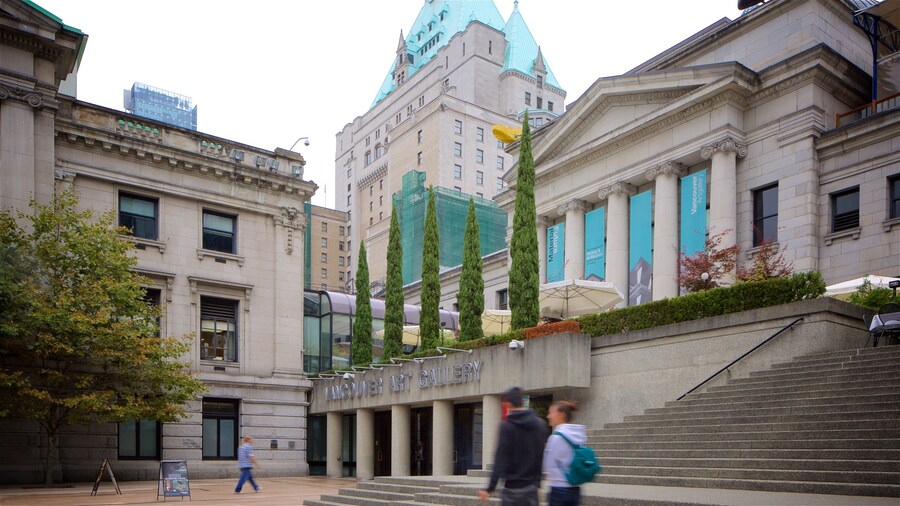 Exterior view of the neoclassical Vancouver Art Gallery in downtown Vancouver, British Columbia.
