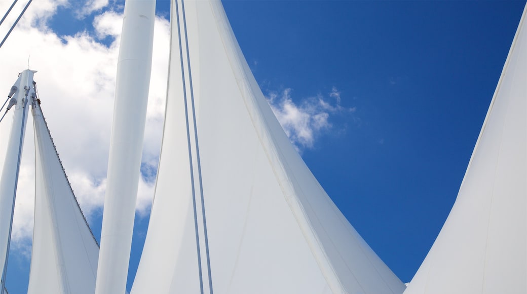 Canada Place toont moderne architectuur