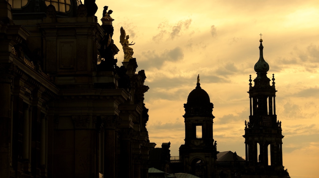 Bruehl\'s Terrace showing skyline