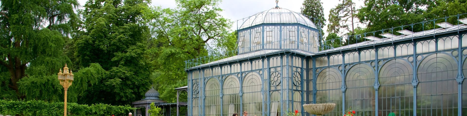 Wilhelma Zoo featuring a park