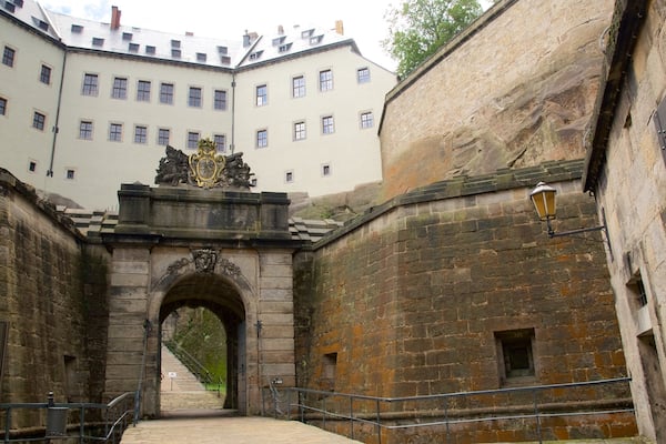Festung Königstein welches beinhaltet Palast oder Schloss
