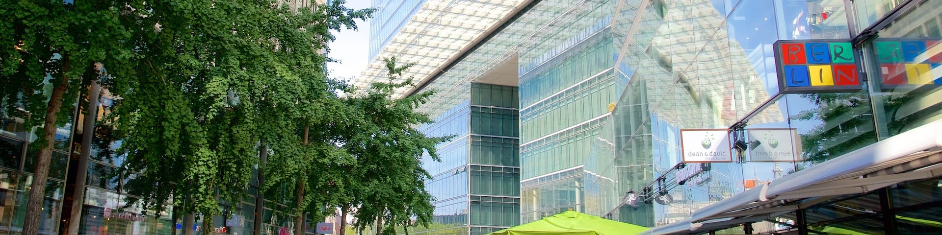 Kurfuerstendamm which includes street scenes