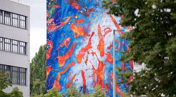 Lichtenberg featuring outdoor art