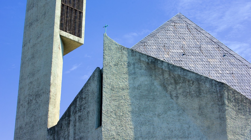 Schöneberg som viser en kirke eller en katedral