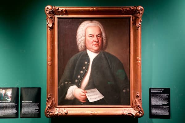 Musée Bach montrant vues intérieures et art