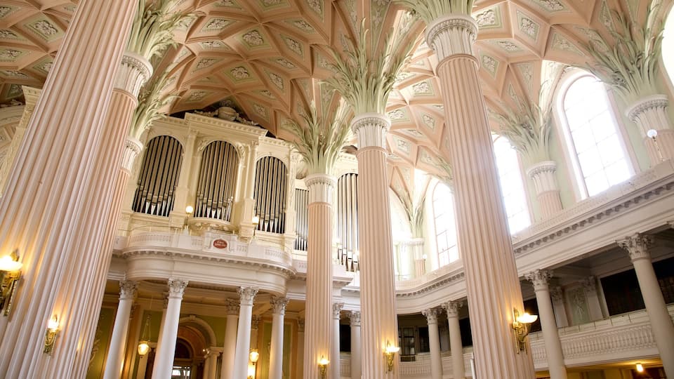 Nikolaikirche caratteristiche di vista interna e chiesa o cattedrale