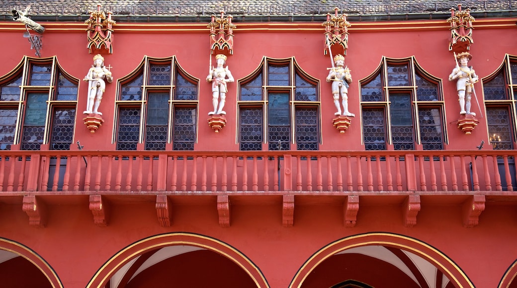 Münsterplatz mit einem historische Architektur