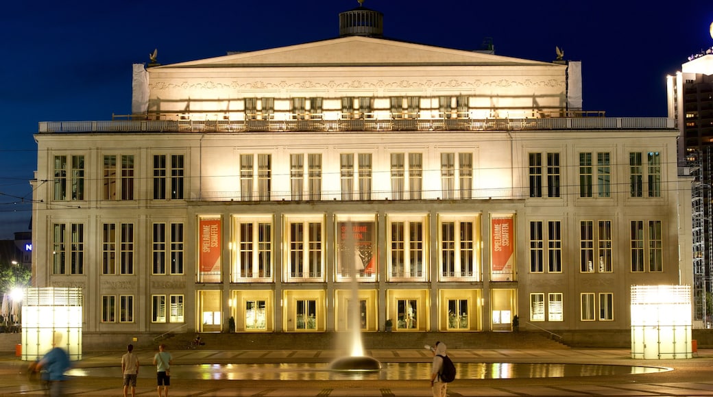 Leipzig ofreciendo patrimonio de arquitectura, escenas de teatro y música