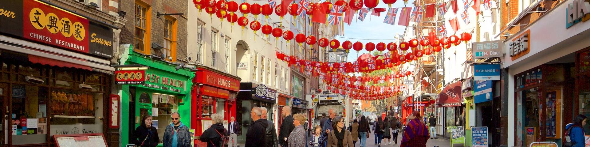 Chinatown featuring street scenes as well as a large group of people