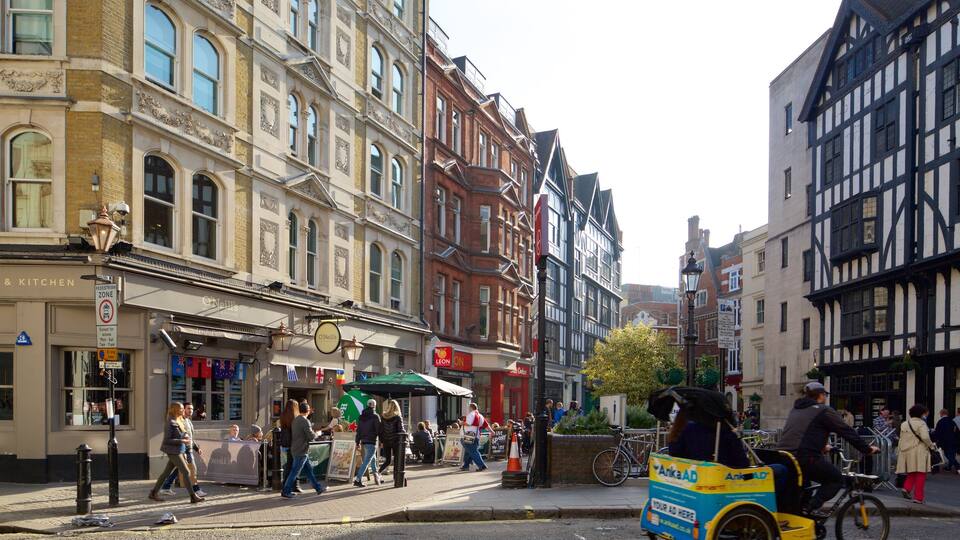 ถนน Carnaby เนื้อเรื่องที่ มรดกทางสถาปัตยกรรม, จัตุรัสหรือพลาซ่า และ ภาพท้องถนน