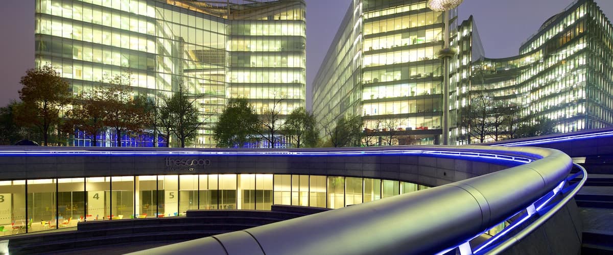 Southwark showing night scenes and modern architecture