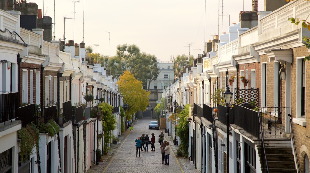 Holland Park District showing fall colors, street scenes and heritage architecture