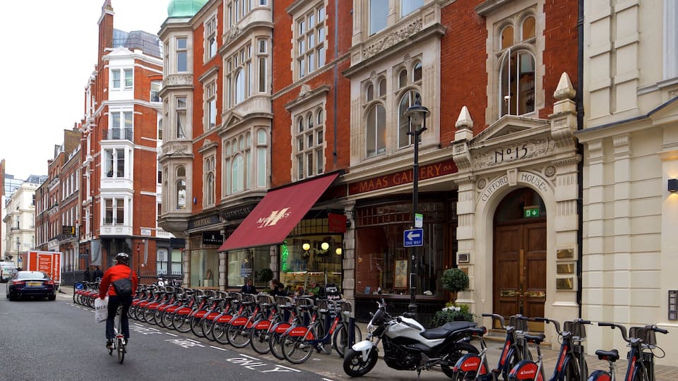 London showing heritage architecture and street scenes