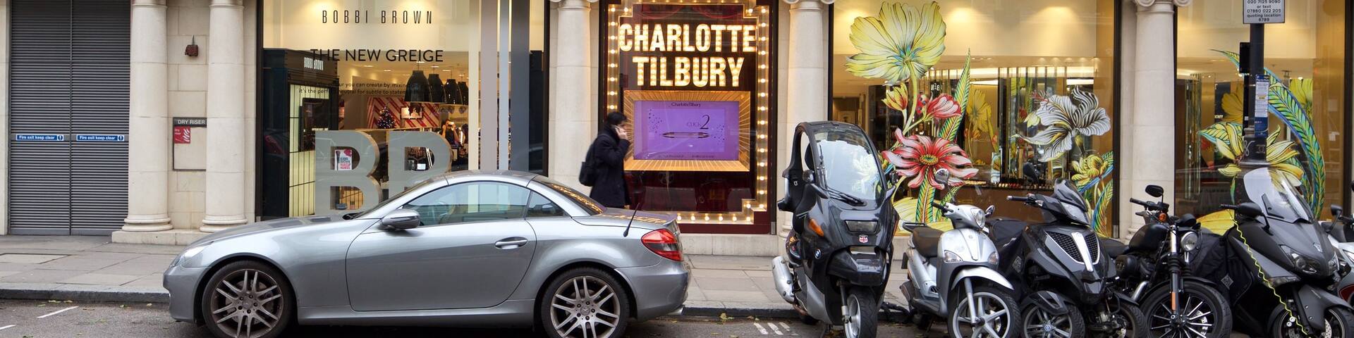 London featuring street scenes, signage and heritage architecture