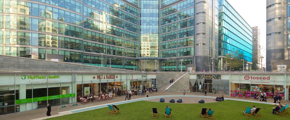 Paddington showing a city and a square or plaza