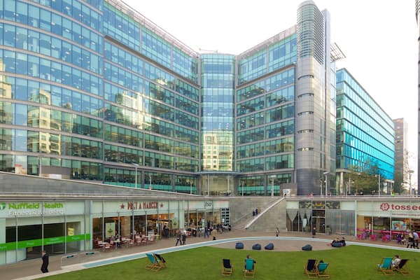 Paddington mettant en vedette square ou place et ville