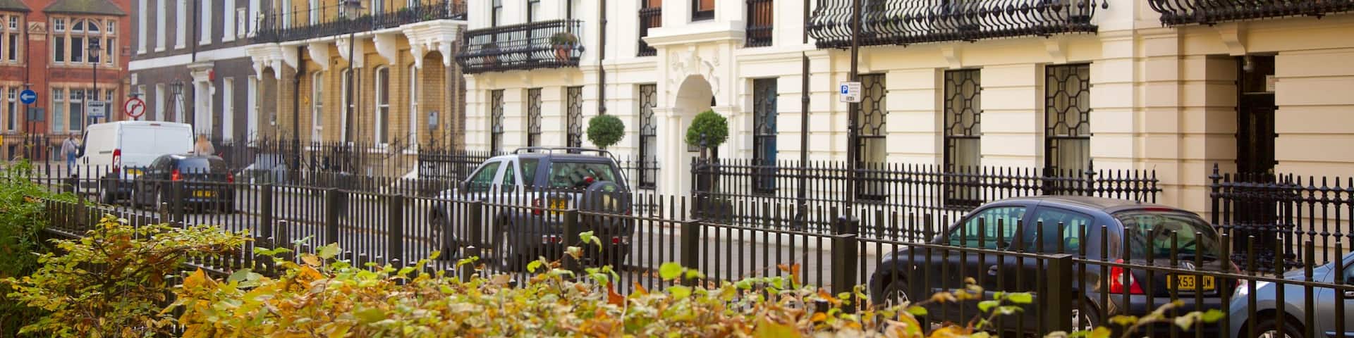Bloomsbury featuring street scenes and heritage architecture