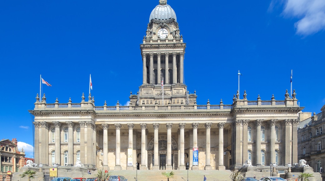 Leeds Town Hall showing heritage architecture and an administrative building