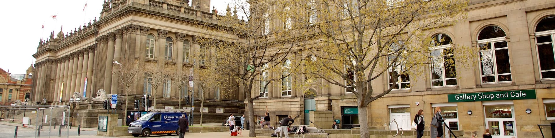 Leeds City Art Gallery showing heritage architecture