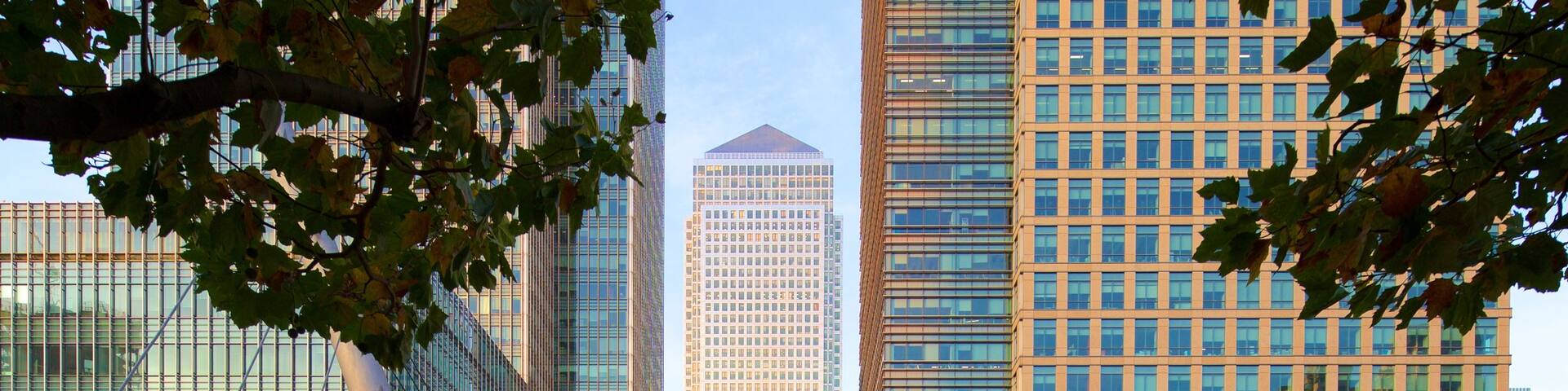 One Canada Square featuring a bridge, a river or creek and a city
