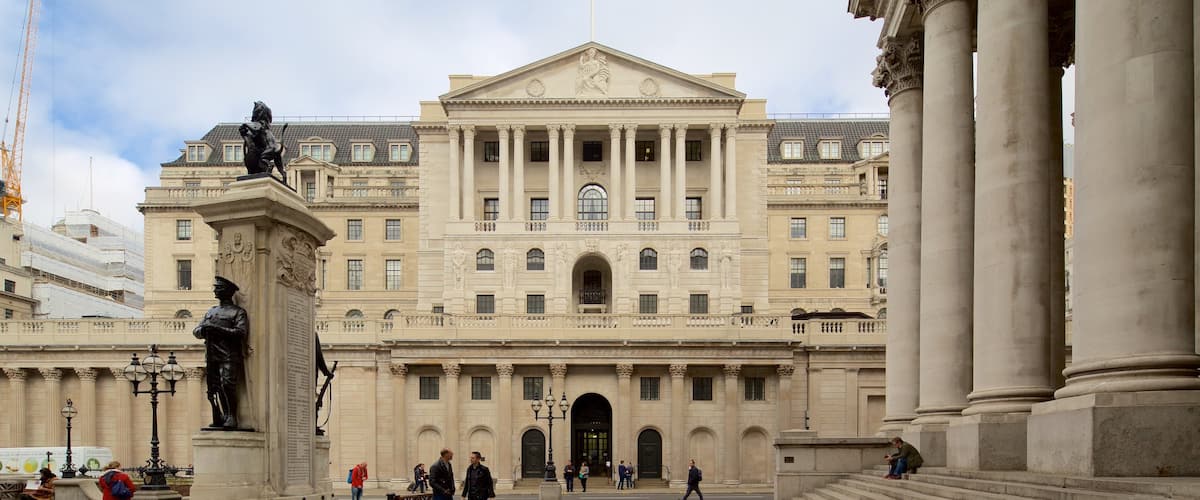 ์๊ตญ ์ํ ๋ฐ๋ฌผ๊ด ์ ํน์ง ๋์ ๋๋ ์กฐ๊ฐ์ ๊ณผ ๋ฌธํ์ ์ฐ ๊ฑด์ถ