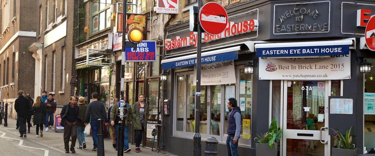 London featuring street scenes, heritage elements and signage