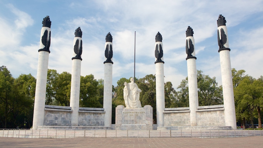 Monumento a los Niños Héroes mit einem Monument
