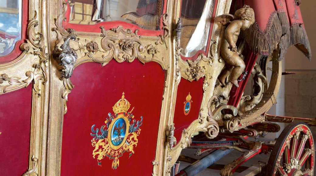 Nationaal-historisch museum bevat interieur, kasteel of paleis en historisch erfgoed