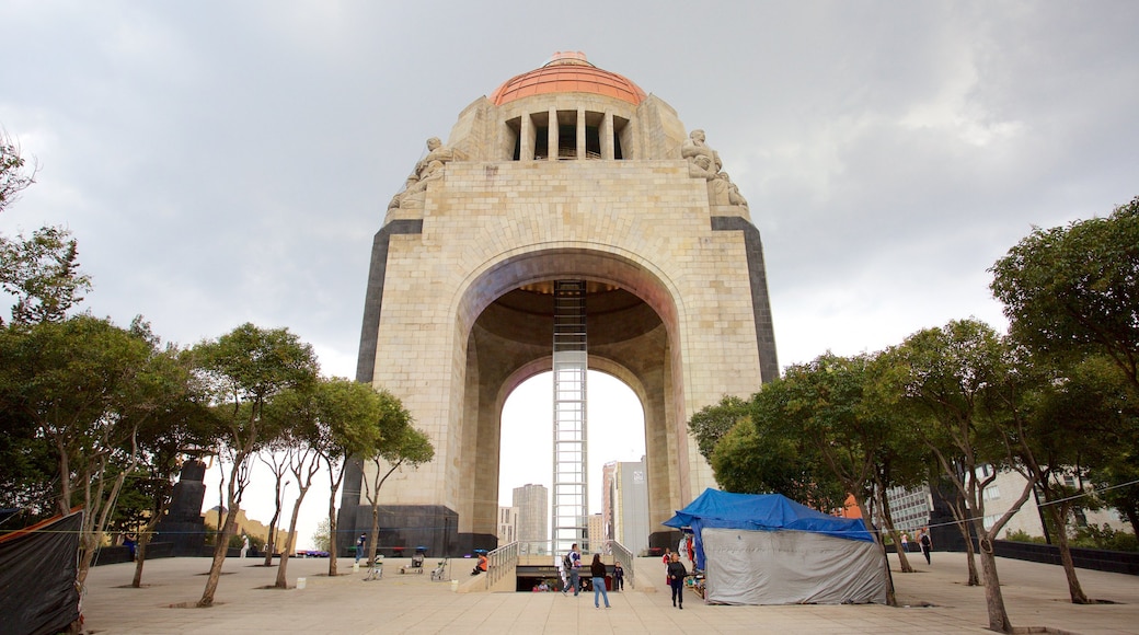 Monument to the Revolution which includes a monument, a square or plaza and heritage elements