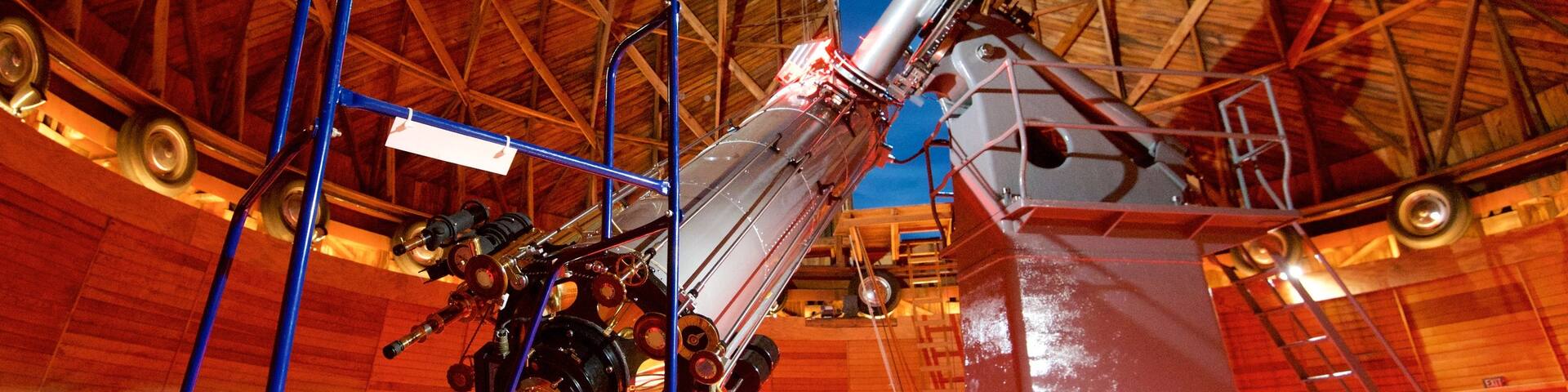 Lowell Observatory showing interior views, night scenes and an observatory