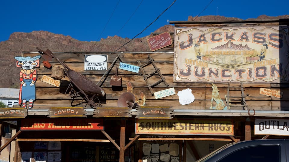 Oatman mettant en vedette signalisation