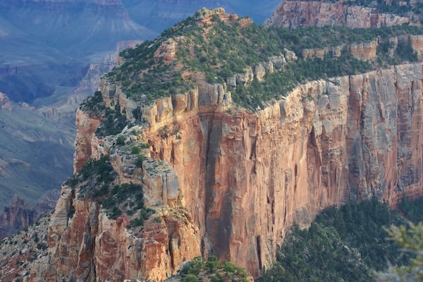 Cape Royal which includes a gorge or canyon and desert views