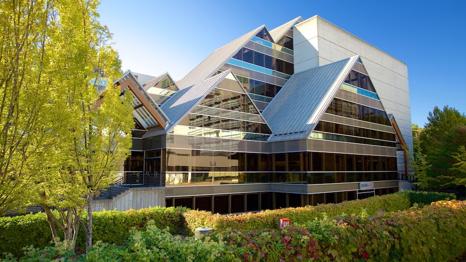Hult Center for Performing Arts mostrando casa e architettura moderna