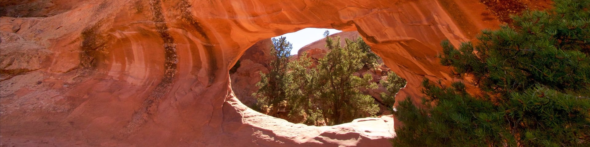 Arches National Park featuring tranquil scenes and desert views