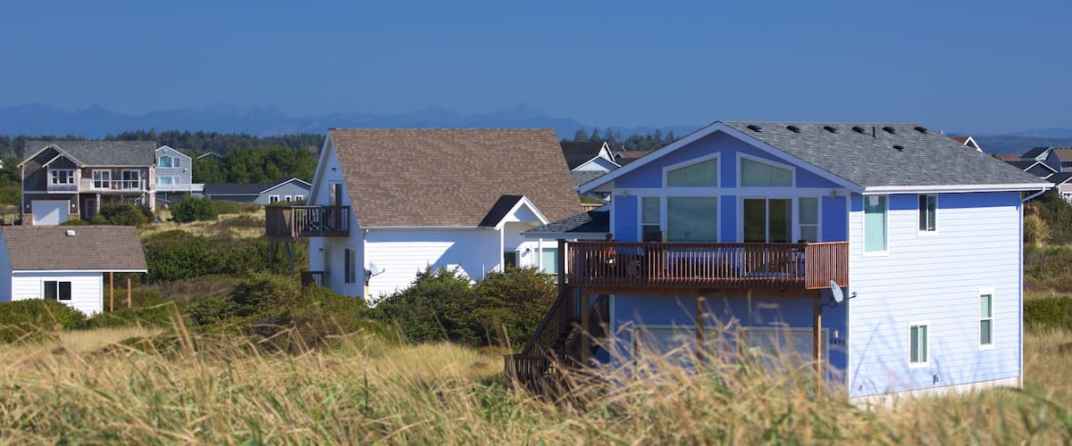 Ocean Shores showing tranquil scenes and a house