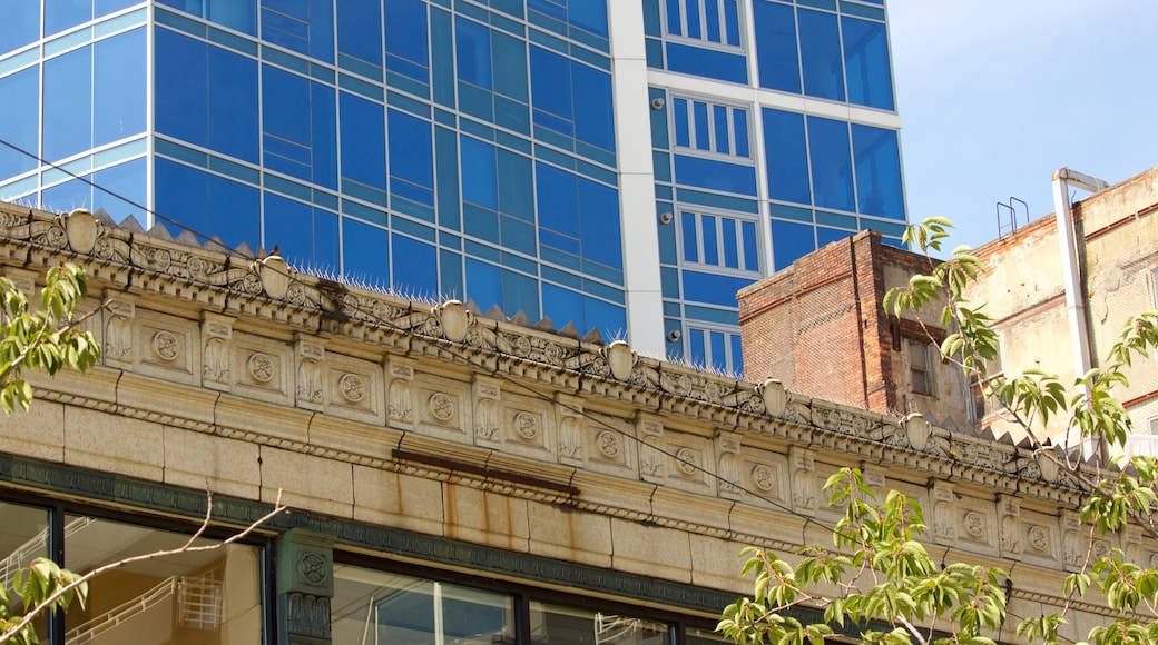 Centre commercial Westlake Center montrant architecture patrimoniale