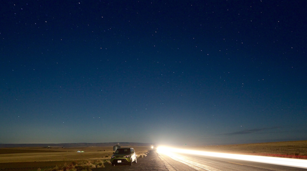 Wenatchee showing night scenes, tranquil scenes and landscape views