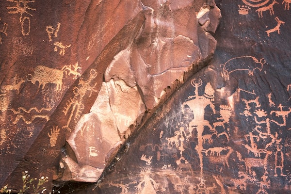 Monticello featuring indigenous culture and outdoor art